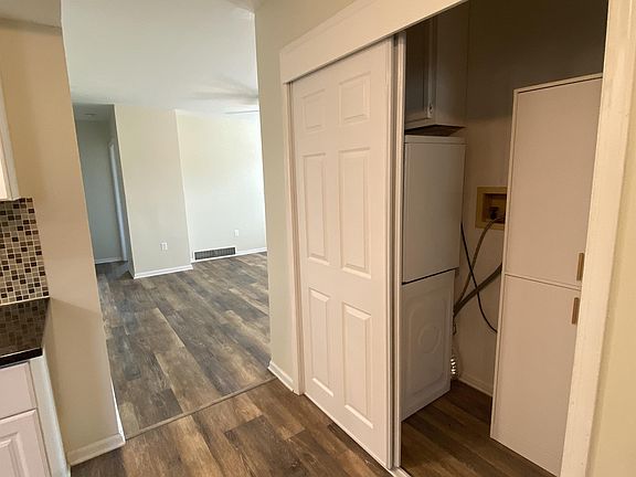 5th image of 3416 Hancock Ave Unit 2
