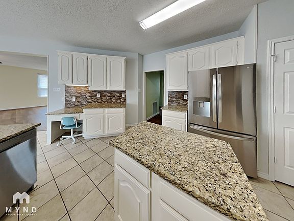 5th image of 1427 Susan Ln