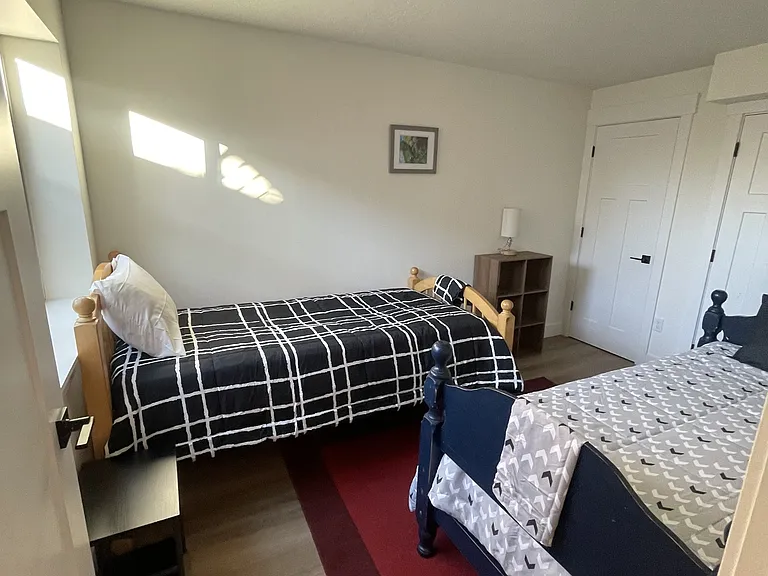 2233 Jefferson Ave #4 — Photo 32