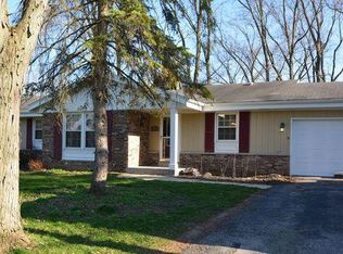 21725 Ann Rita Dr, Brookfield, WI 53045