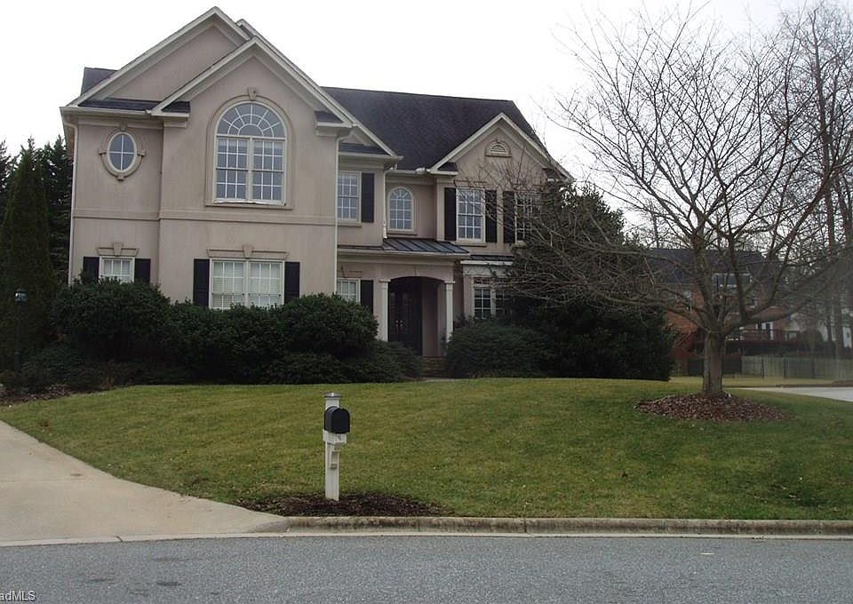 1st image of 20 Stonecreek Ct