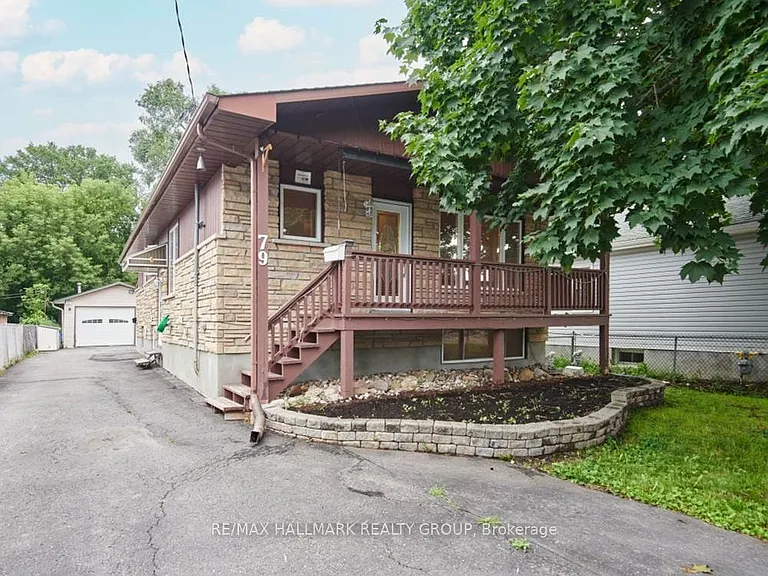 79 Jolliet Ave #B — Photo 2