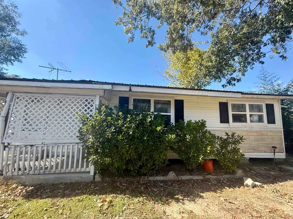 803 Oak St, Dequincy, LA 70633