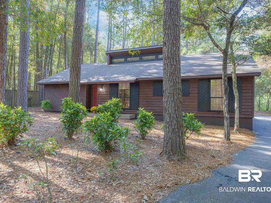 110 Chinquapin Cir, Daphne, AL 36526