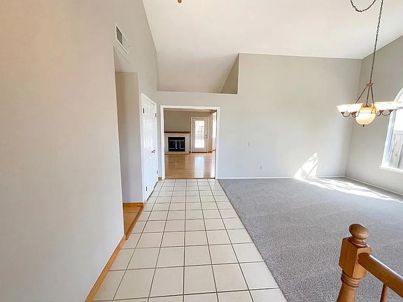 3rd image of 156 Bittercreek Dr