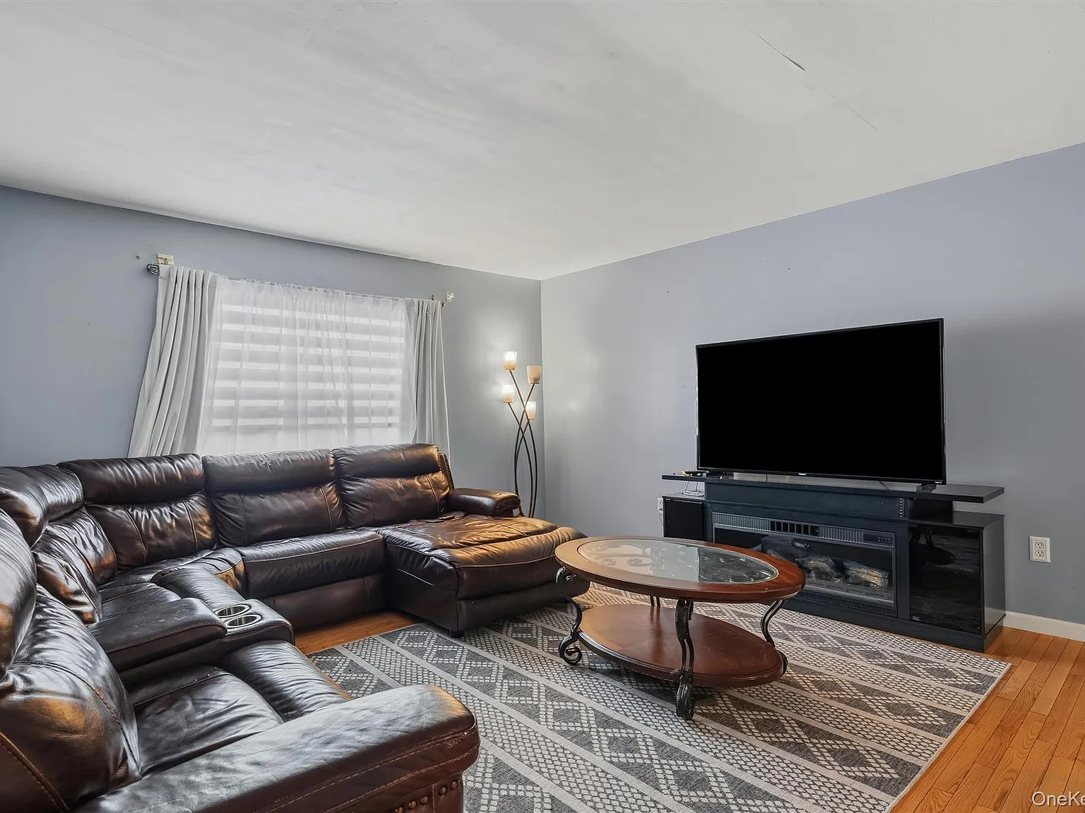 3 bed, 2.5 bath, 1452 sqft, $2,950 — Photo 2