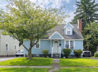 17 Collins St, Worcester, MA 01606