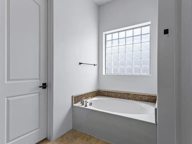 21439 E Maya Rd — Photo 39