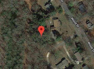417 Wood St, Central, SC 29630