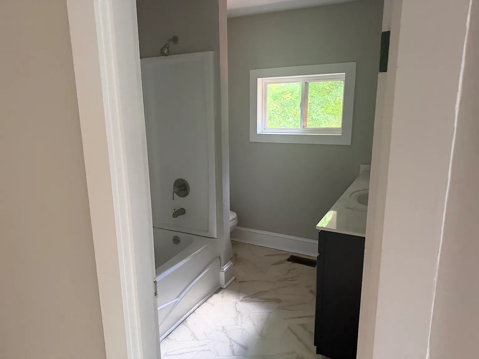 2 bed, 1245 sqft, $1,450 — Photo 4