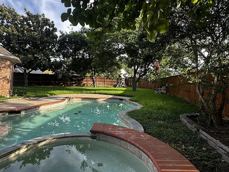 18532 Bay Pines Ln — Photo 13