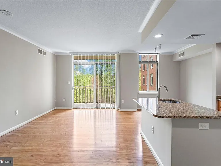 4480 Market Commons Dr #405 — Photo 13
