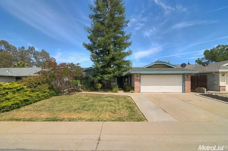 1307 Silver Spur Cir photo 1