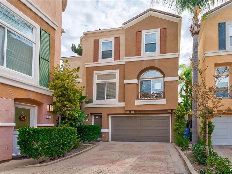 12680 Carmel Country Rd #15