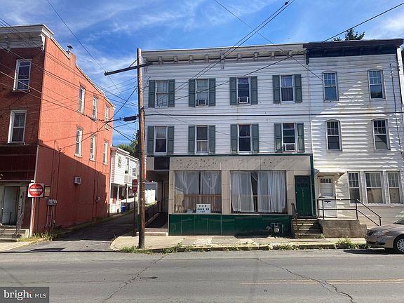 2nd image of 701 W Market St