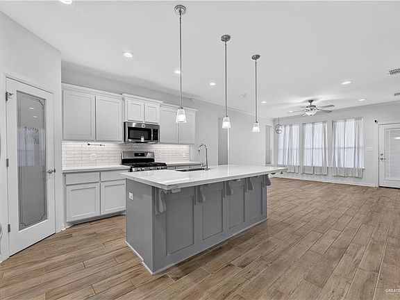 5th image of 14451 Chalk Ridge Dr