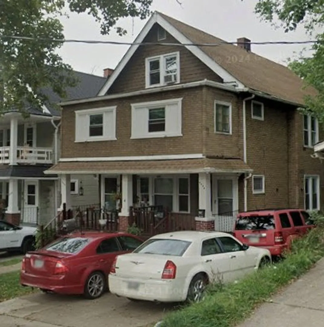 3334 W 82nd St — Photo 4