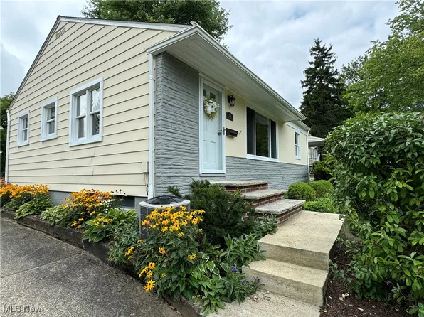 334 S Hambden St, Chardon, OH 44024