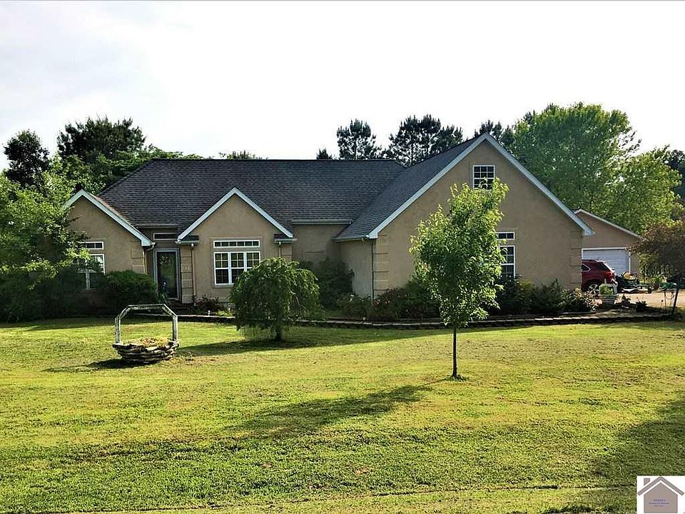 1st image of 288 Aspen Ave