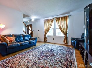 235 Jeanne Dr, Springboro, OH