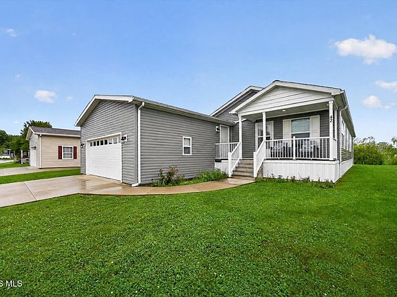 3rd image of 27484 Oregon Rd Lot 42