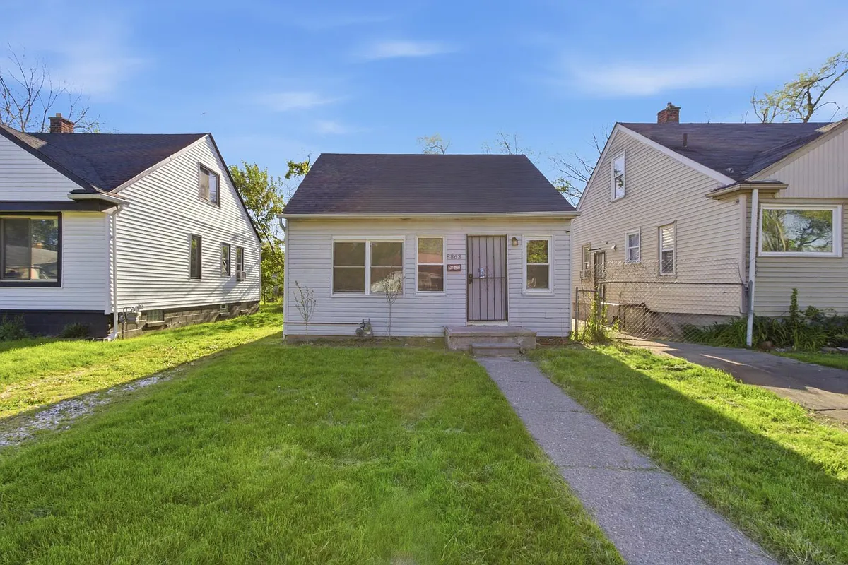 Property Photo - 8863 Vaughan St