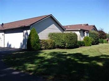 4th image of 121 Strayer Dr