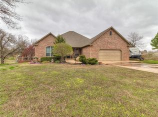 1019 White View Dr, Blanchard, OK 73010