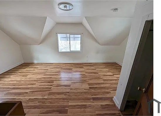 580 Hague St — Photo 3
