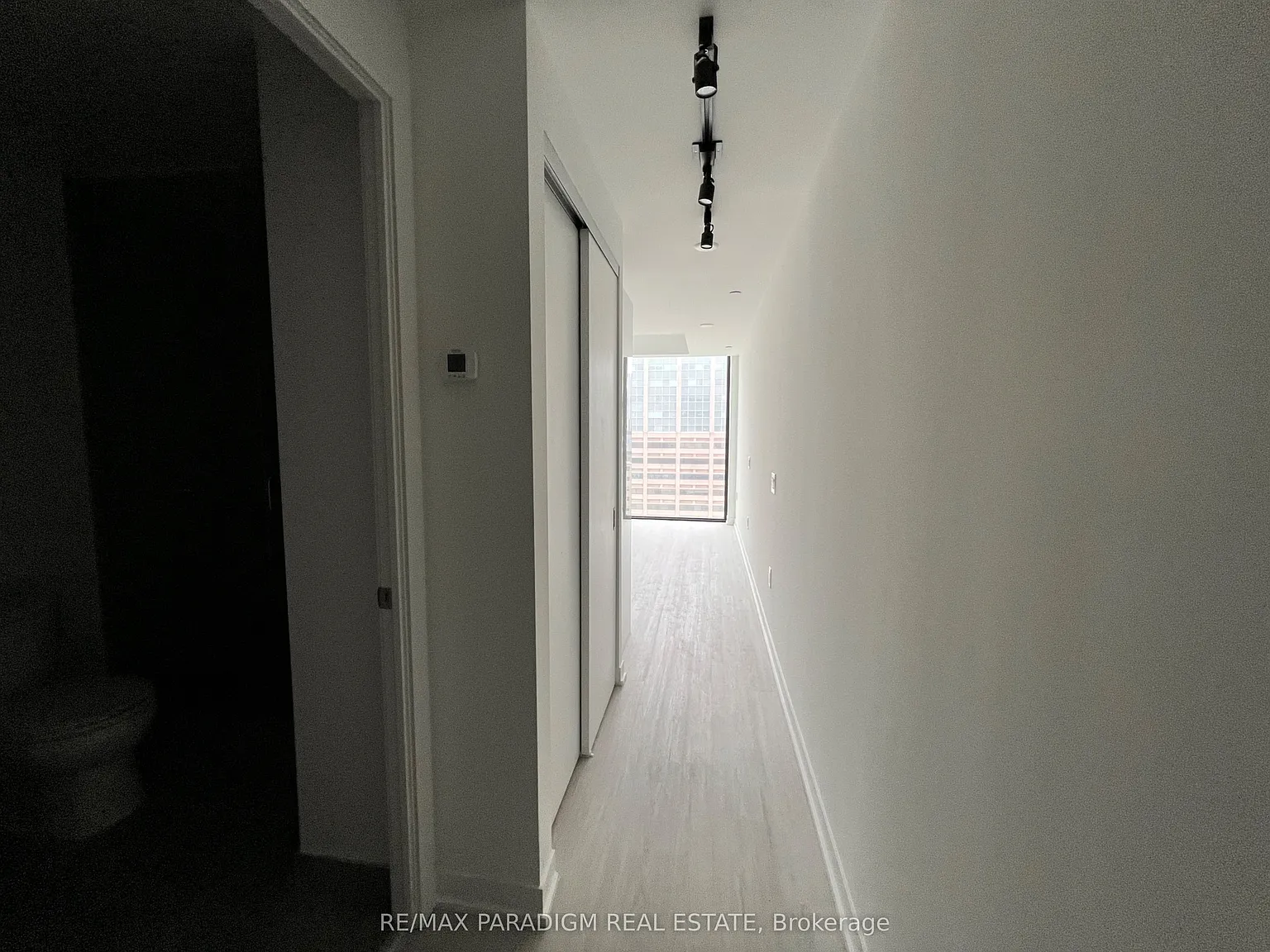 Studio, $2,200 — Photo 2