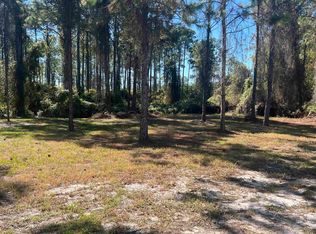 711 NE Avenue H, Carrabelle, FL 32322