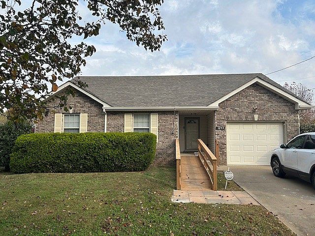 1st image of 1253 Silver Star Dr