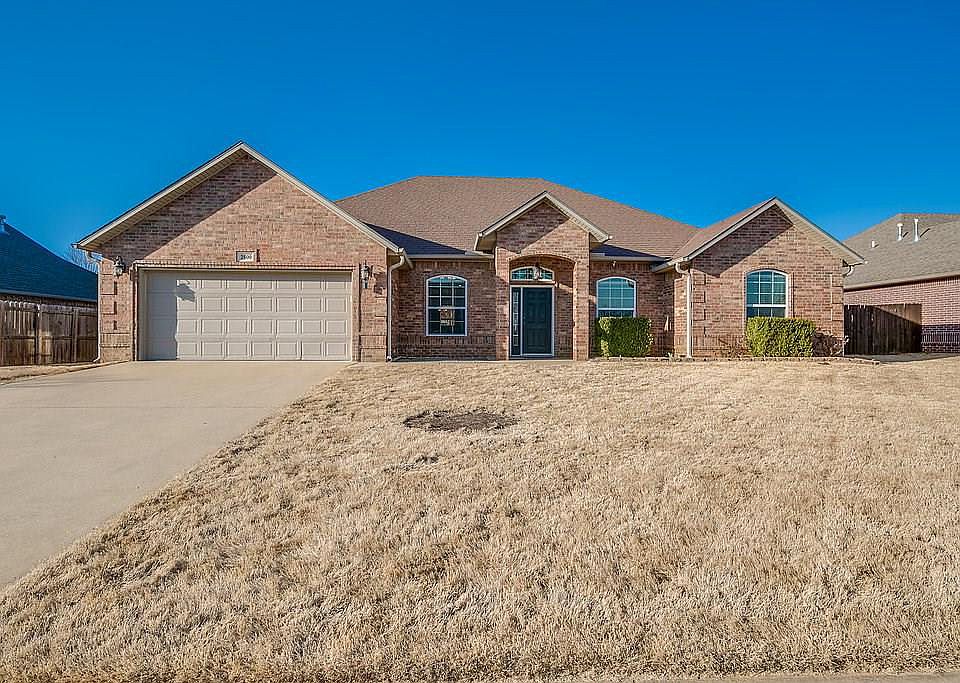 1st image of 2600 SW Aster Way