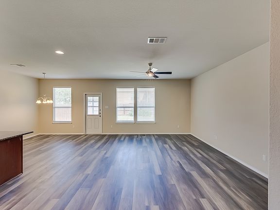 2nd image of 216 Golden Butterfly Dr