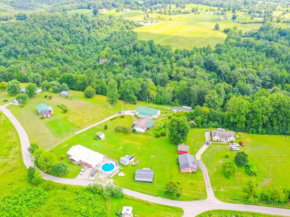 728 Little Arthur Ridge Rd, East Bernstadt, KY 40729