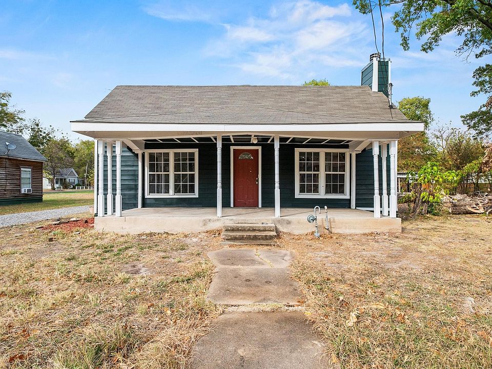 1st image of 1008 W 10th St