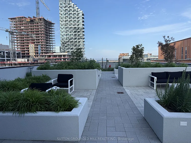 15 Richardson St #408 — Photo 22