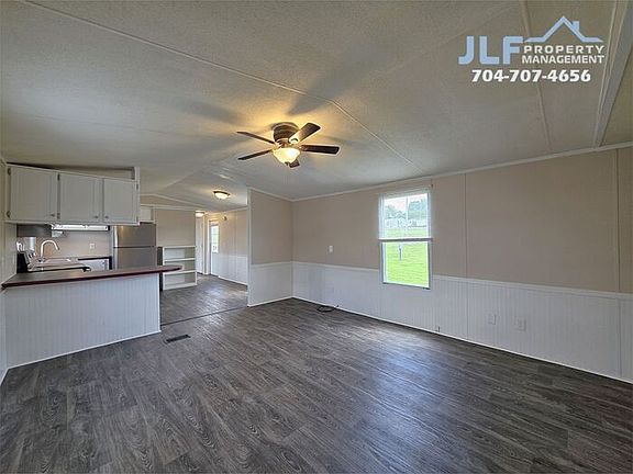 2nd image of 6870 Frankfurt Dr