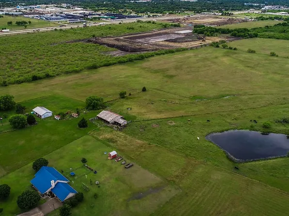 225 Valek Rd, Ennis, TX 75119