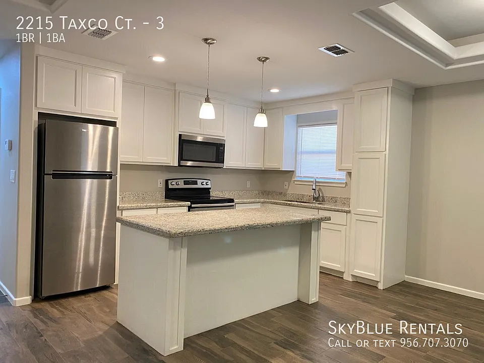 2215 Taxco Ct #3