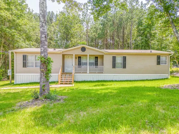 1243 Derby Dr, Cohutta, GA 30710