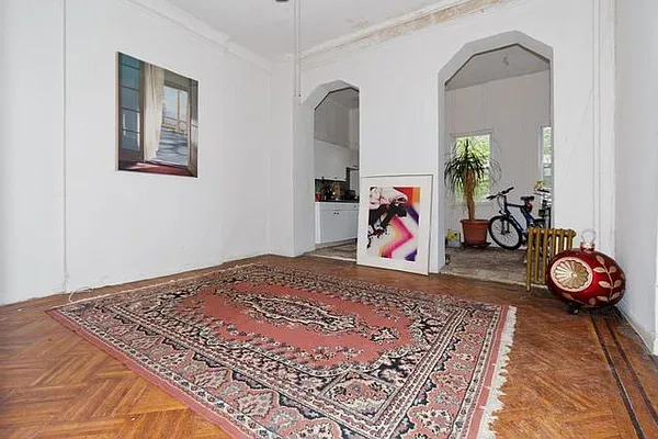 Sold by H.P. Greenfield Real Estate | media 11