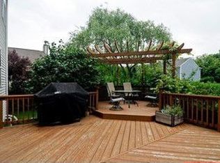 5509 Highland Dr, Palatine, IL 60067