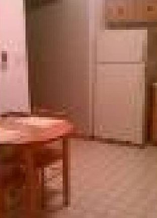 Kitchen w/Eating Area