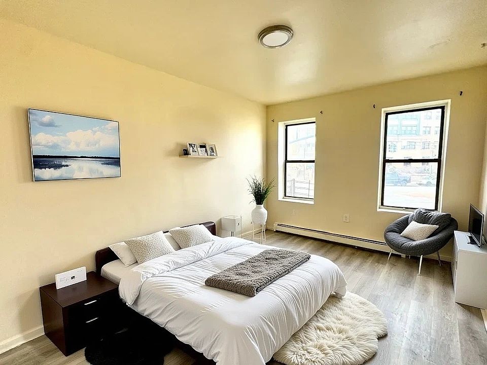 1st image of 210 Central Ave #1B
