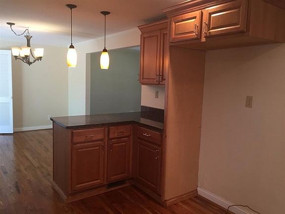 3rd image of 5468 S Garrett Dr