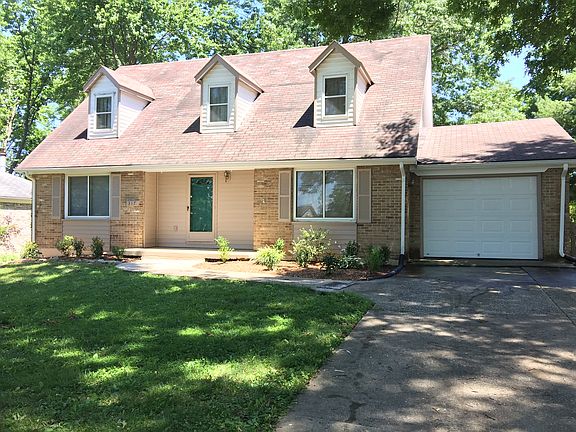 3rd image of 317 Parkwood Pl