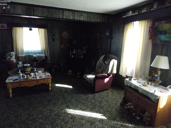 3rd image of 602 Grant St