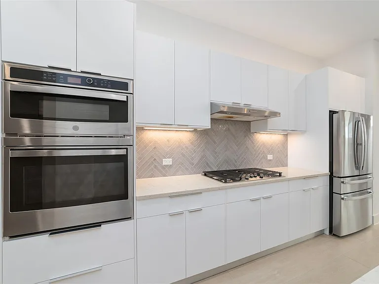 3007 Ventas Dr — Photo 16