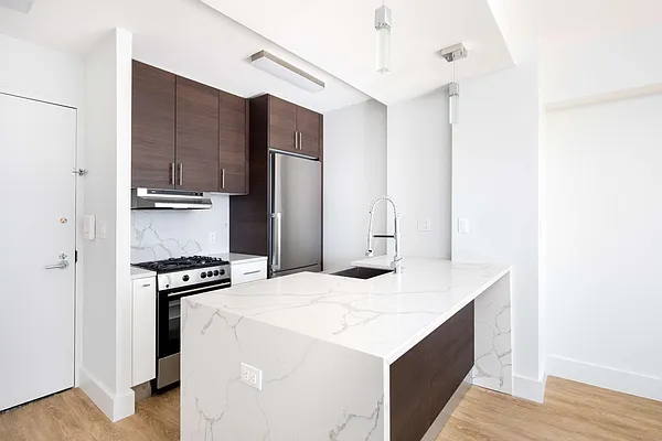 Rented by Compass | media 19